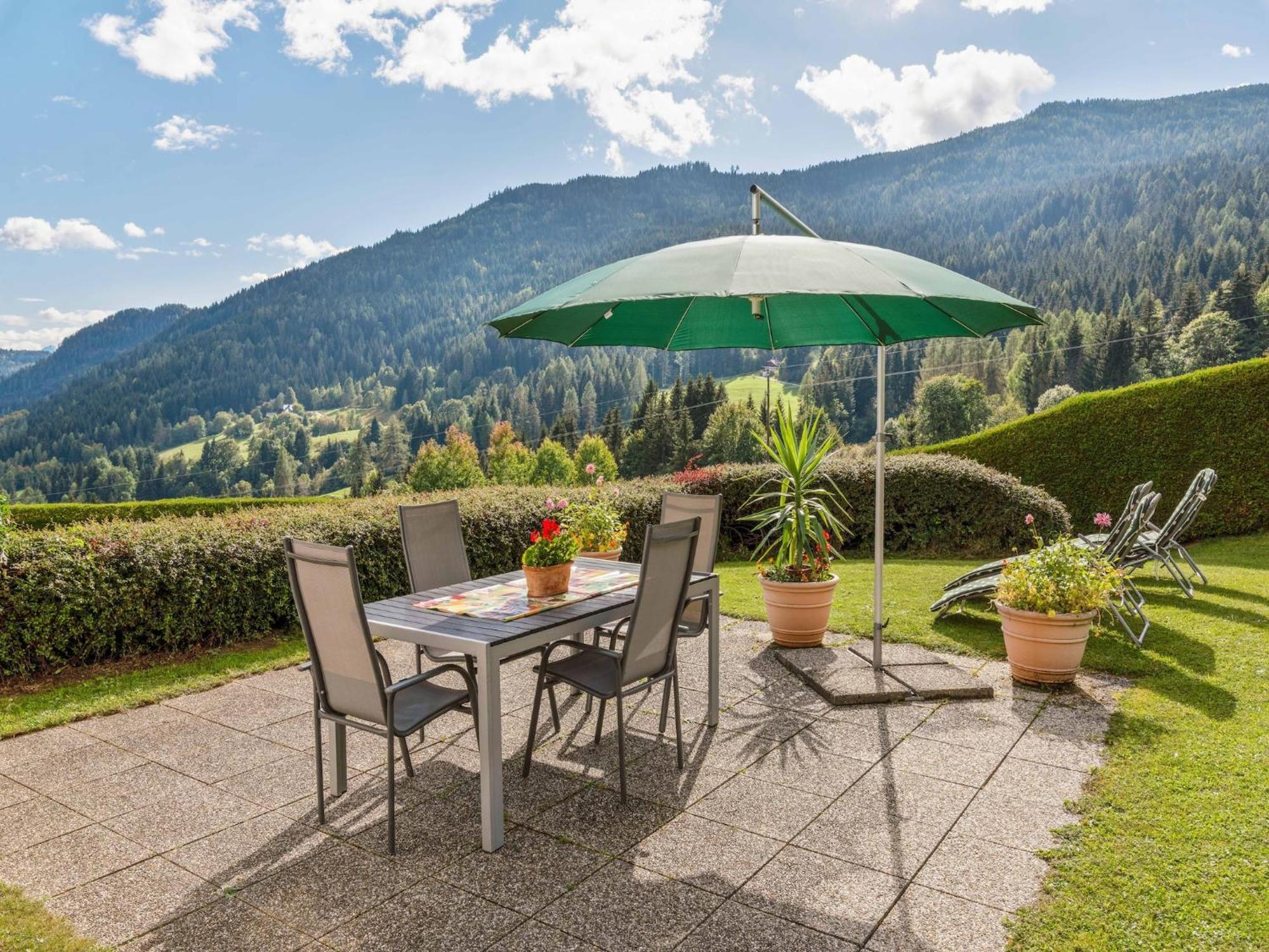 Cozy Apartment In Afritz Am See Near Gerlitzen Ski Area Ngoại thất bức ảnh