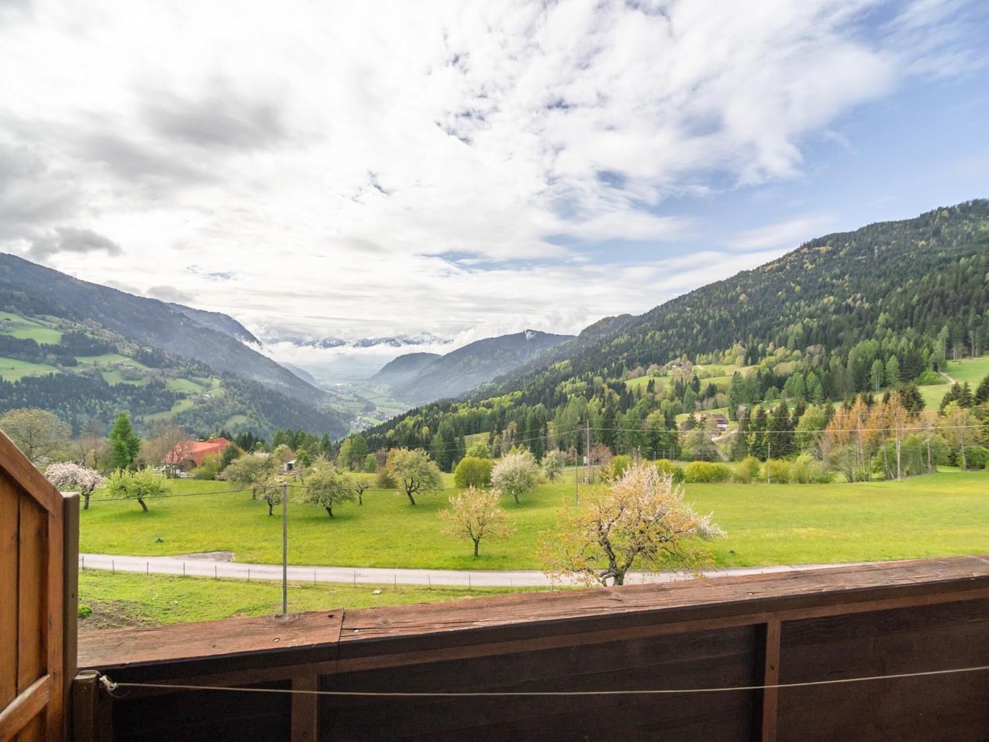 Cozy Apartment In Afritz Am See Near Gerlitzen Ski Area Ngoại thất bức ảnh