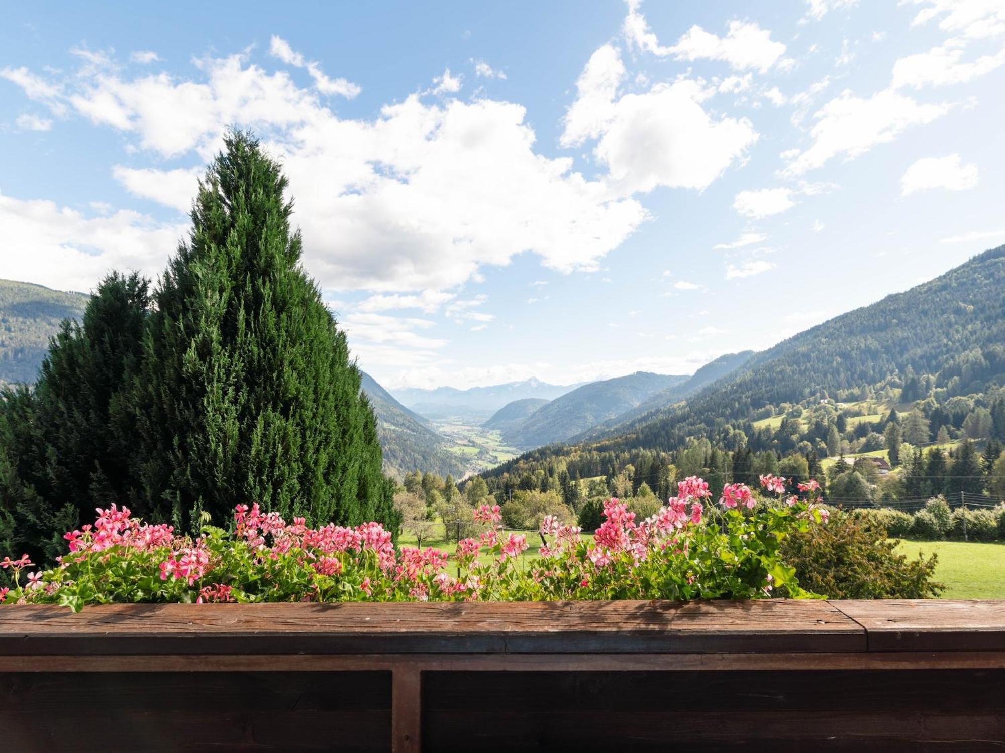 Cozy Apartment In Afritz Am See Near Gerlitzen Ski Area Ngoại thất bức ảnh