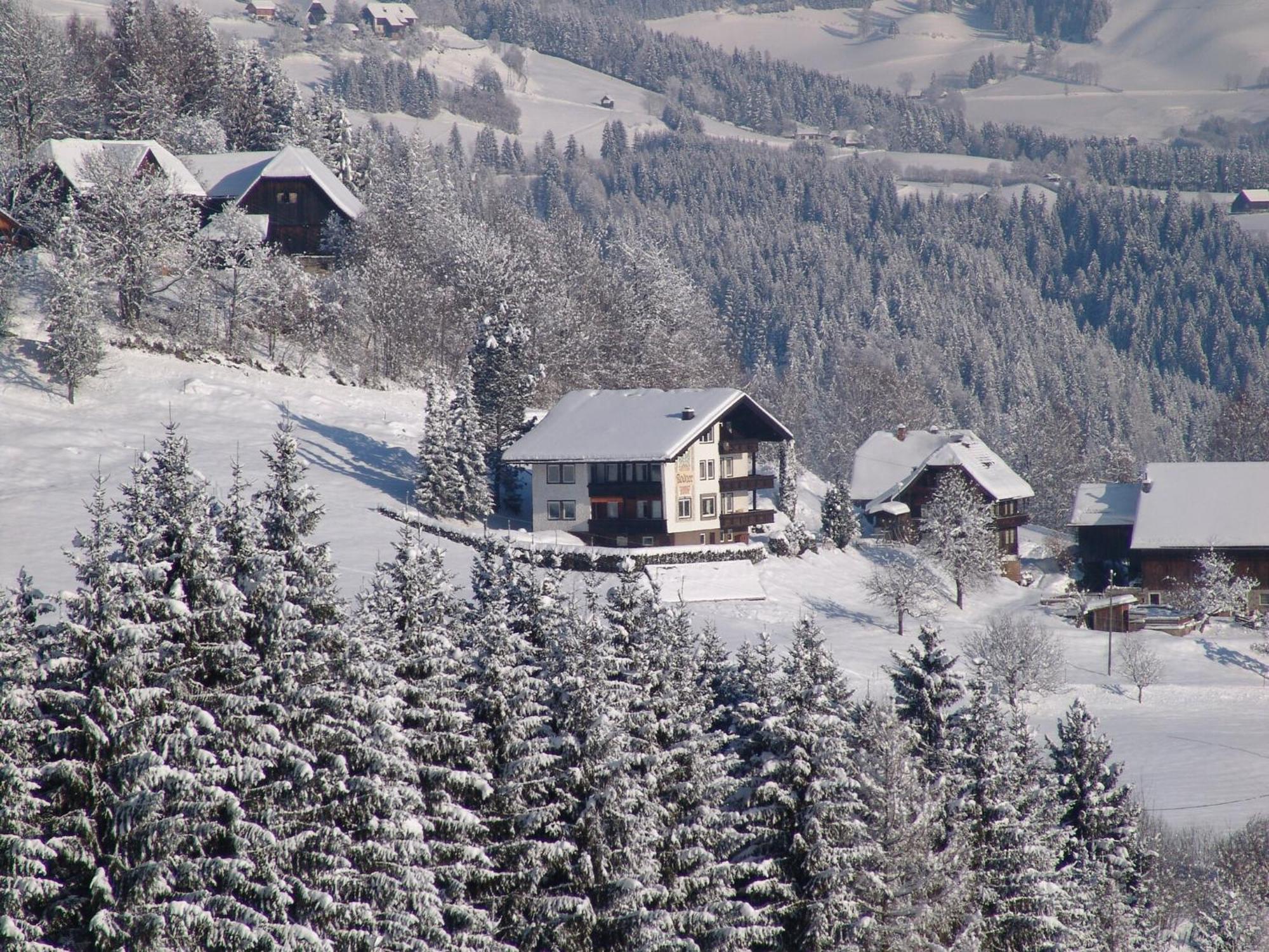 Cozy Apartment In Afritz Am See Near Gerlitzen Ski Area Ngoại thất bức ảnh